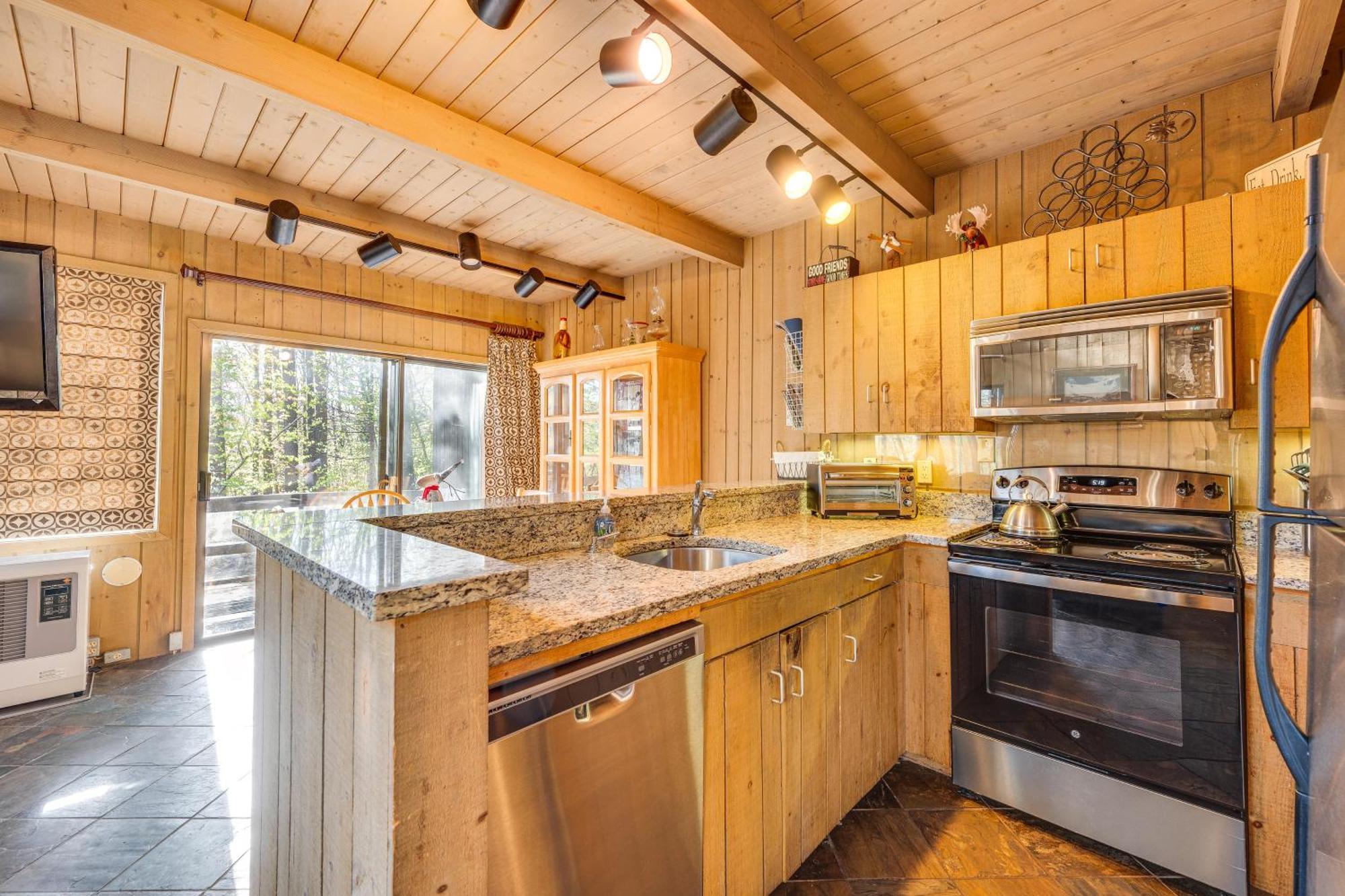 All-Season Conway Condo With Gas Grill! Норт-Конвей Екстер'єр фото